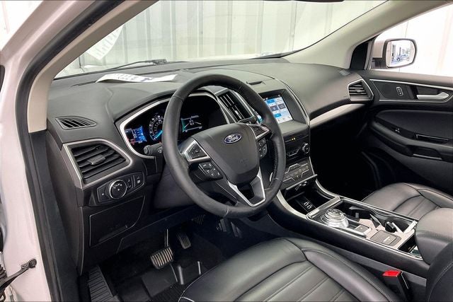 2019 Ford Edge SEL - Photo 17