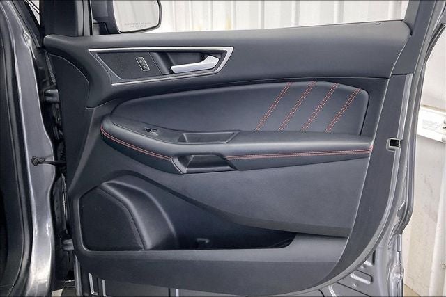 2021 Ford Edge ST Line