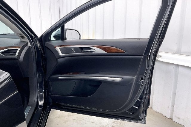 2014 Lincoln MKZ Base