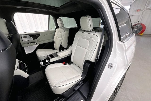 2025 Lincoln Aviator Black Label Premium