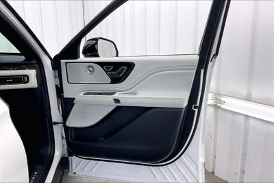 2025 Lincoln Aviator Black Label Premium