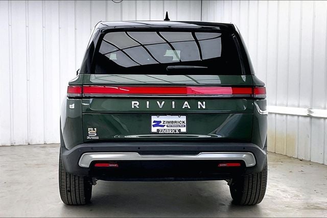 2023 Rivian R1S Adventure