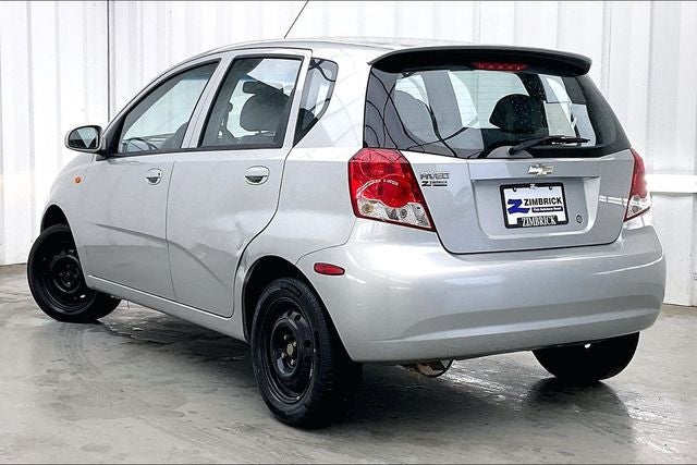 2004 Chevrolet Aveo Base