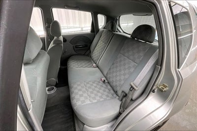2004 Chevrolet Aveo Base