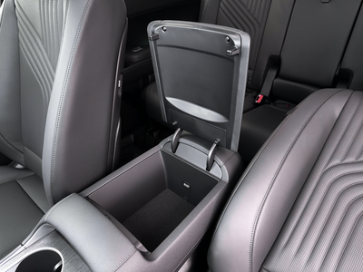 2027 Hyundai Palisade Hybrid SEL Premium 8P