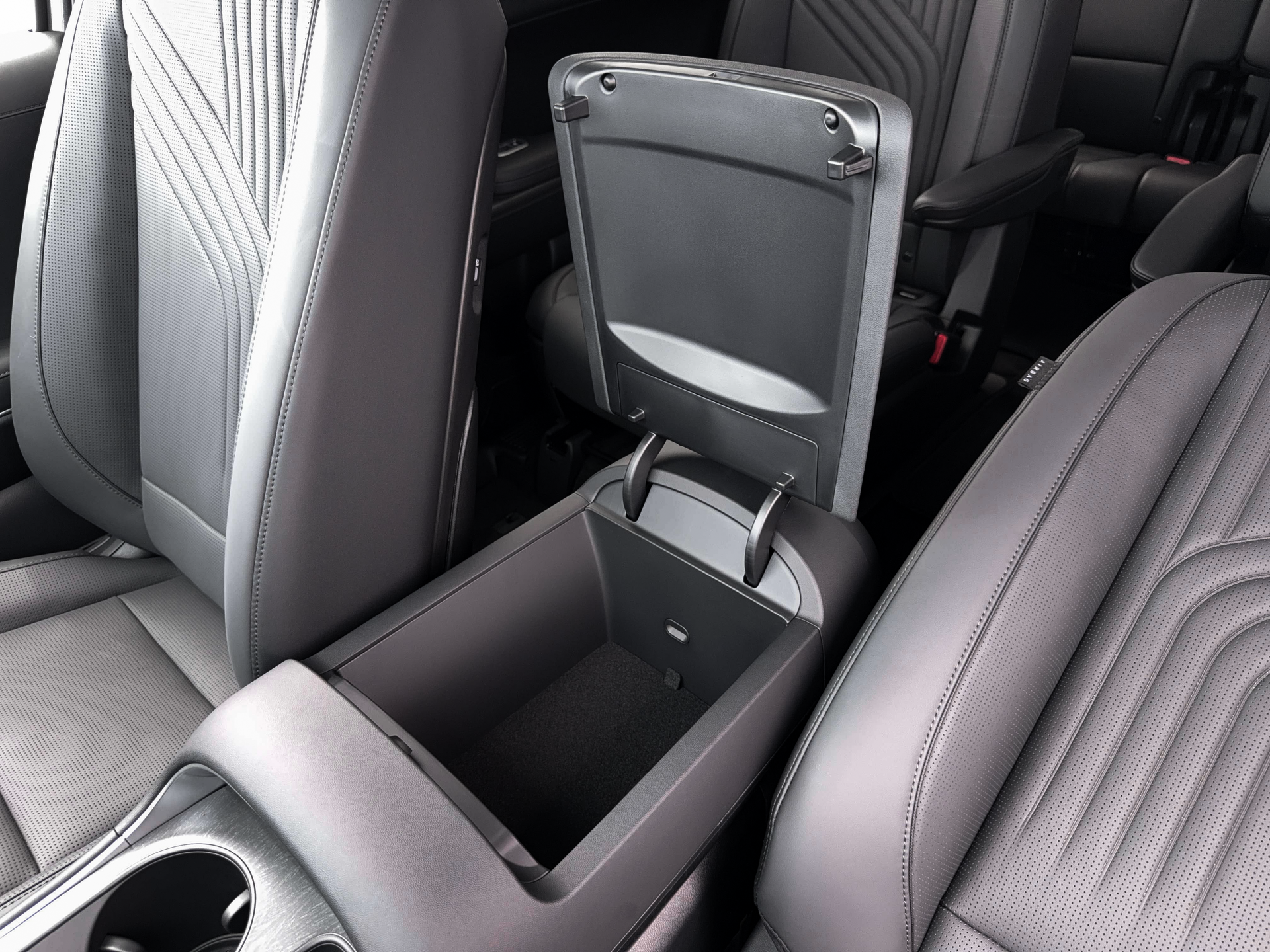 2027 Hyundai Palisade Hybrid SEL 7P