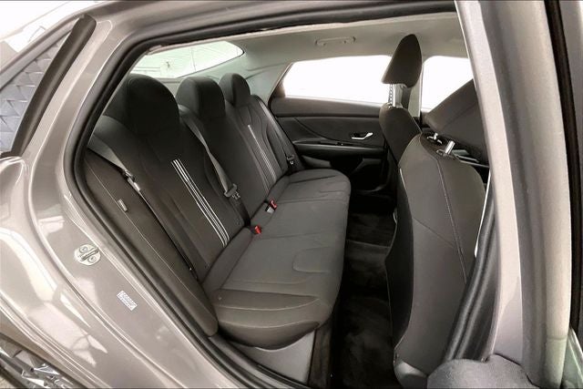 2024 Hyundai Elantra SEL - Photo 18