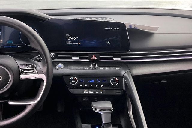 2024 Hyundai Elantra SEL - Photo 6