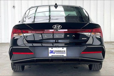 2026 Hyundai Elantra Hybrid Limited