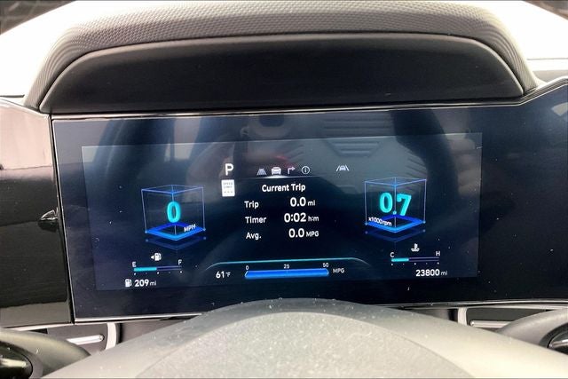 2025 Hyundai Elantra Limited - Photo 25