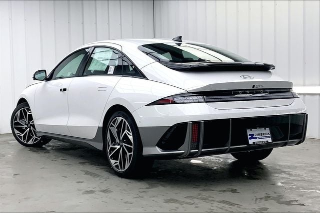 2025 Hyundai IONIQ 6 Limited