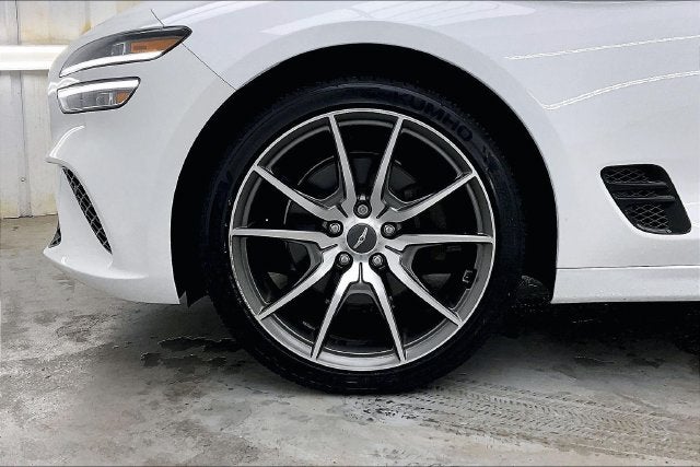 2022 Genesis G70 2.0T