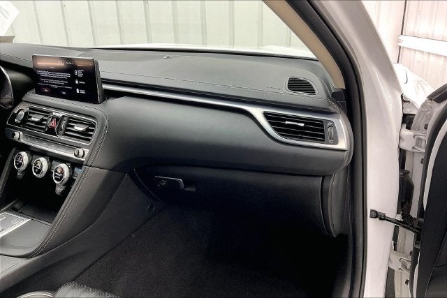 2022 Genesis G70 2.0T