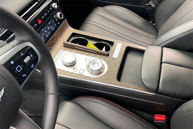 2025 Genesis G80 2.5T