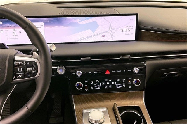 2025 Genesis G80 2.5T