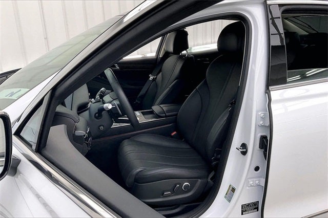 2025 Genesis G80 2.5T