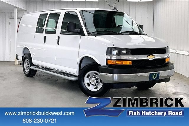2025 Chevrolet Express Cargo WT