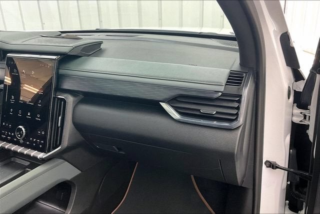 2024 GMC Acadia AT4