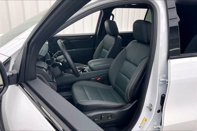 2024 GMC Acadia AT4