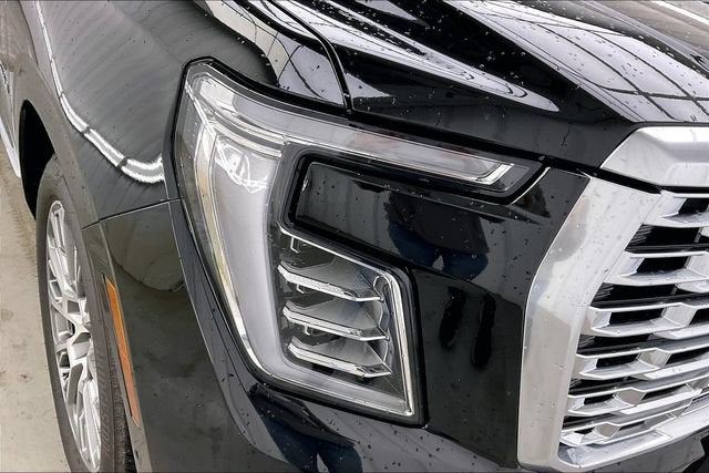 2026 GMC Yukon Denali - Photo 16