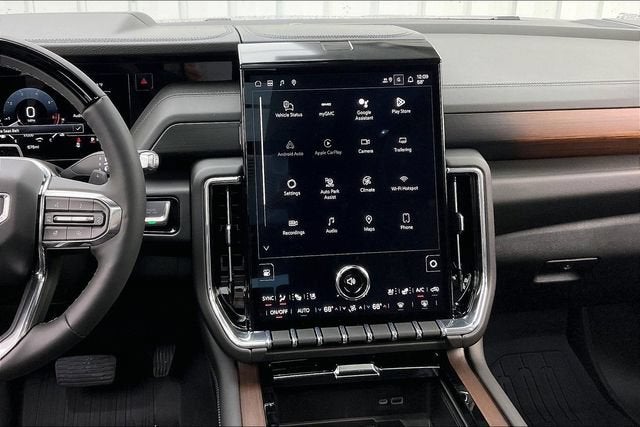 2026 GMC Yukon Denali - Photo 7