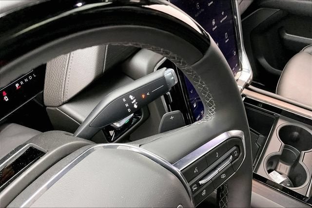 2026 GMC Yukon Denali - Photo 9