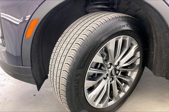 2024 Cadillac XT4 Premium Luxury