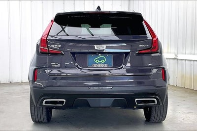 2024 Cadillac XT4 Premium Luxury