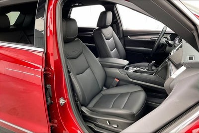2022 Cadillac XT5 Luxury