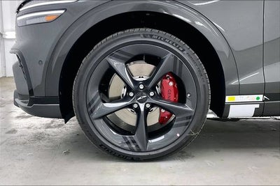2027 Genesis GV70 Base